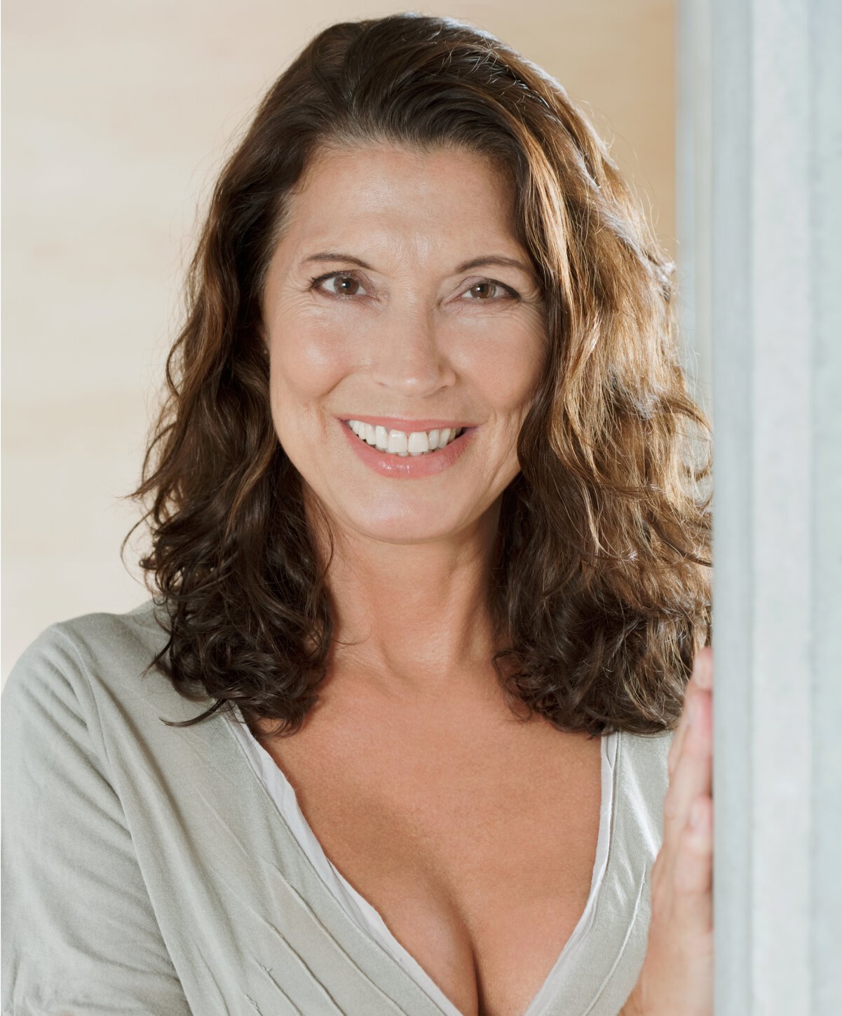 Asheville LightStim therapy model with brown hair